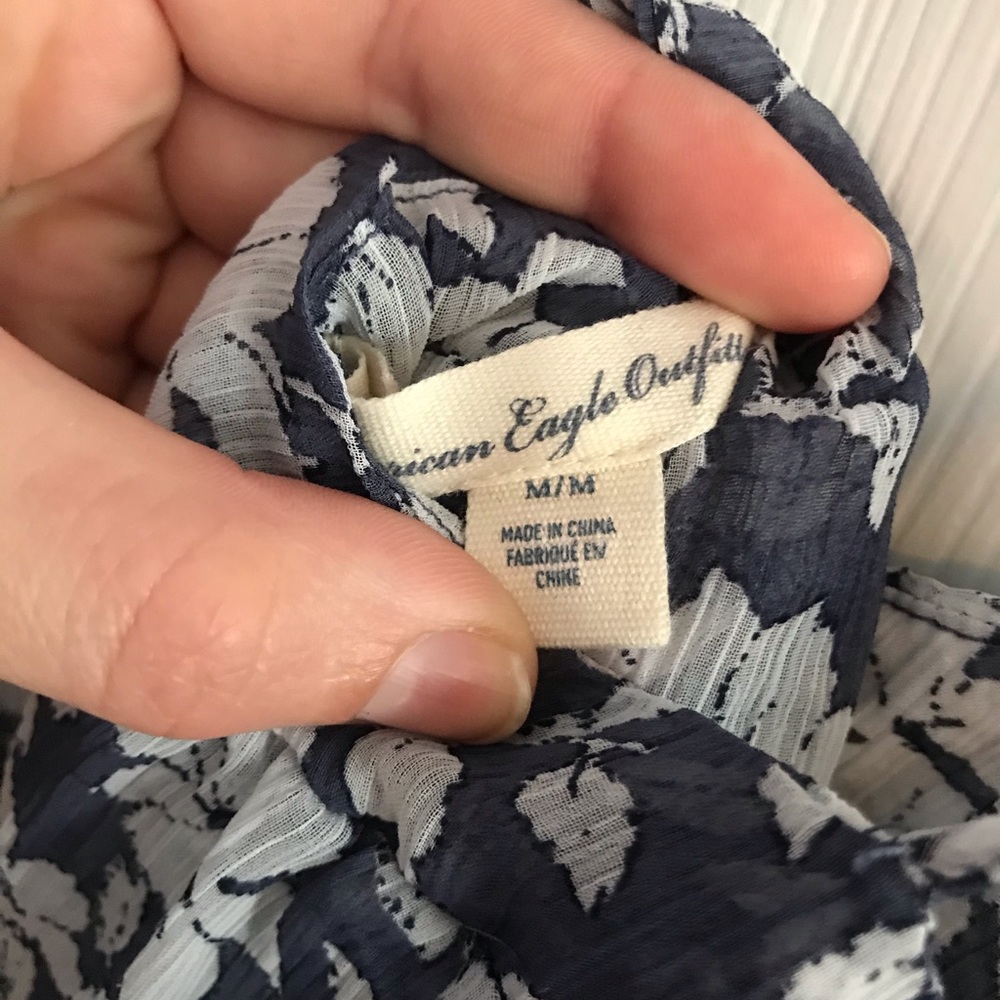 Tank top with flower pattern - Picture 2 of 3